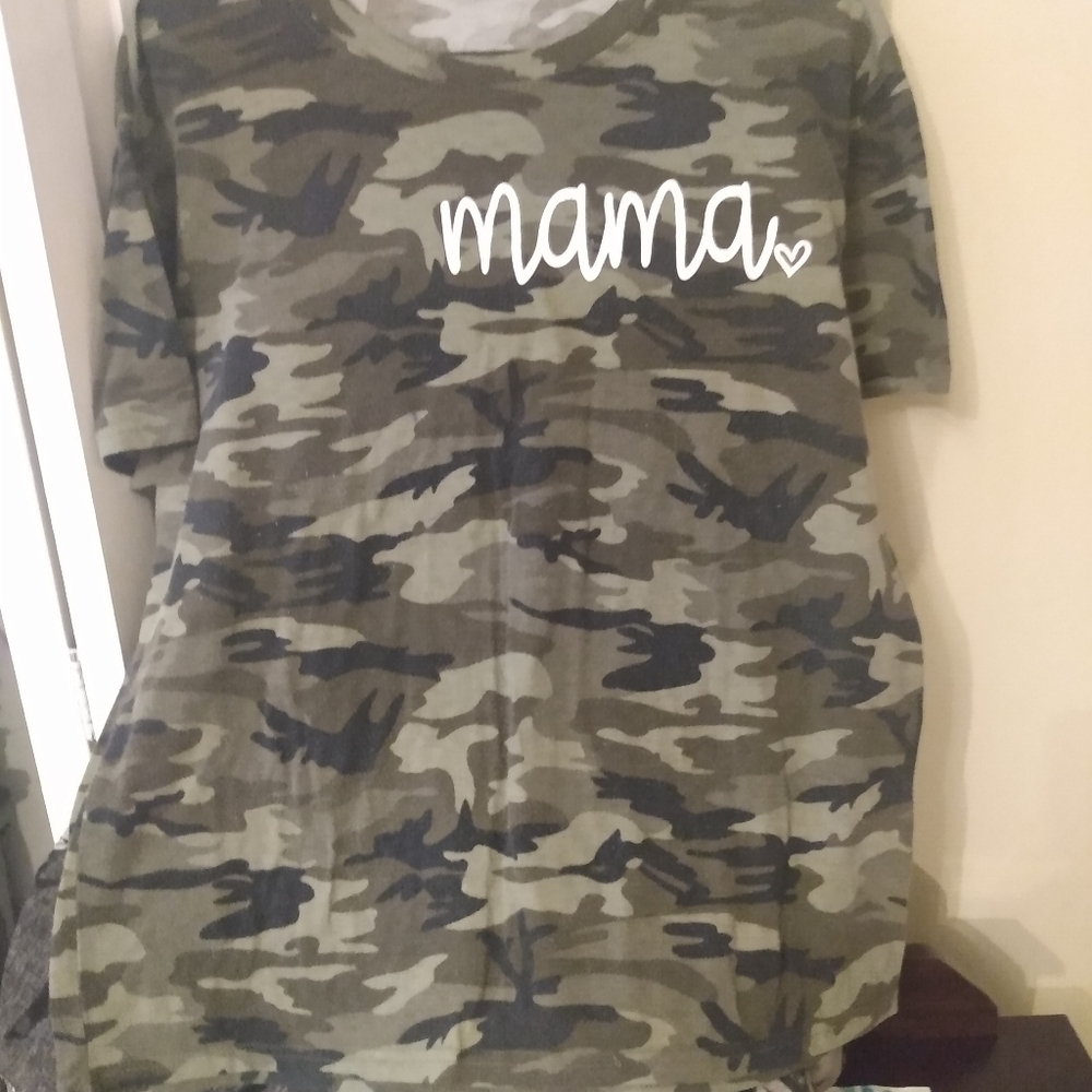 Lady's Camo Top